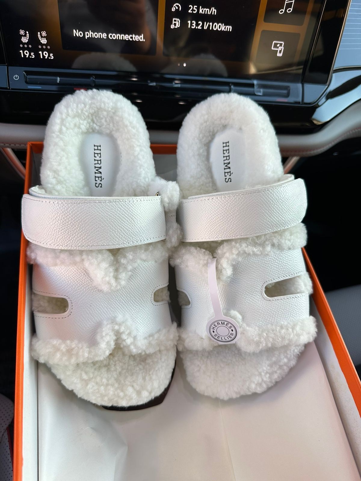 ,тапочки hermes,тапочки меховые,шлепанцы hermes,женские шлепанцы