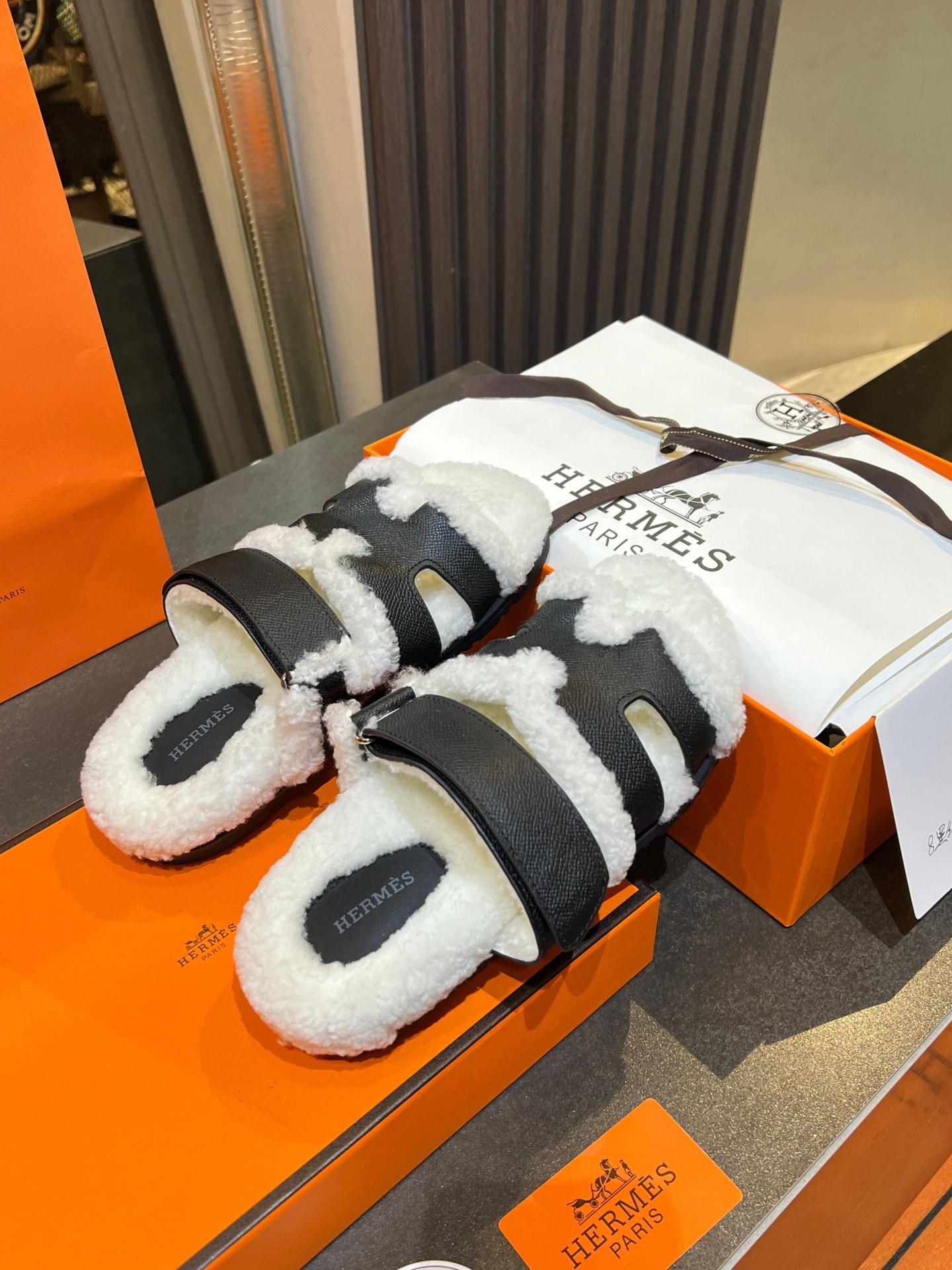 hermes шлепанцы,,hermes тапочки,шлепки hermes,женские шлепанцы