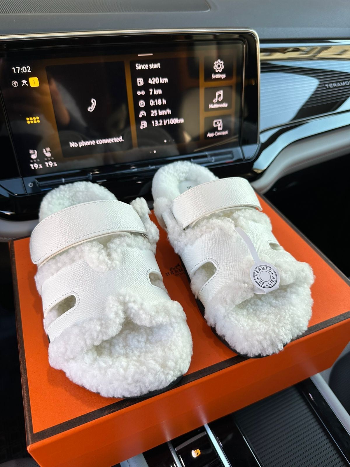 ,тапочки hermes,тапочки меховые,шлепанцы hermes,женские шлепанцы