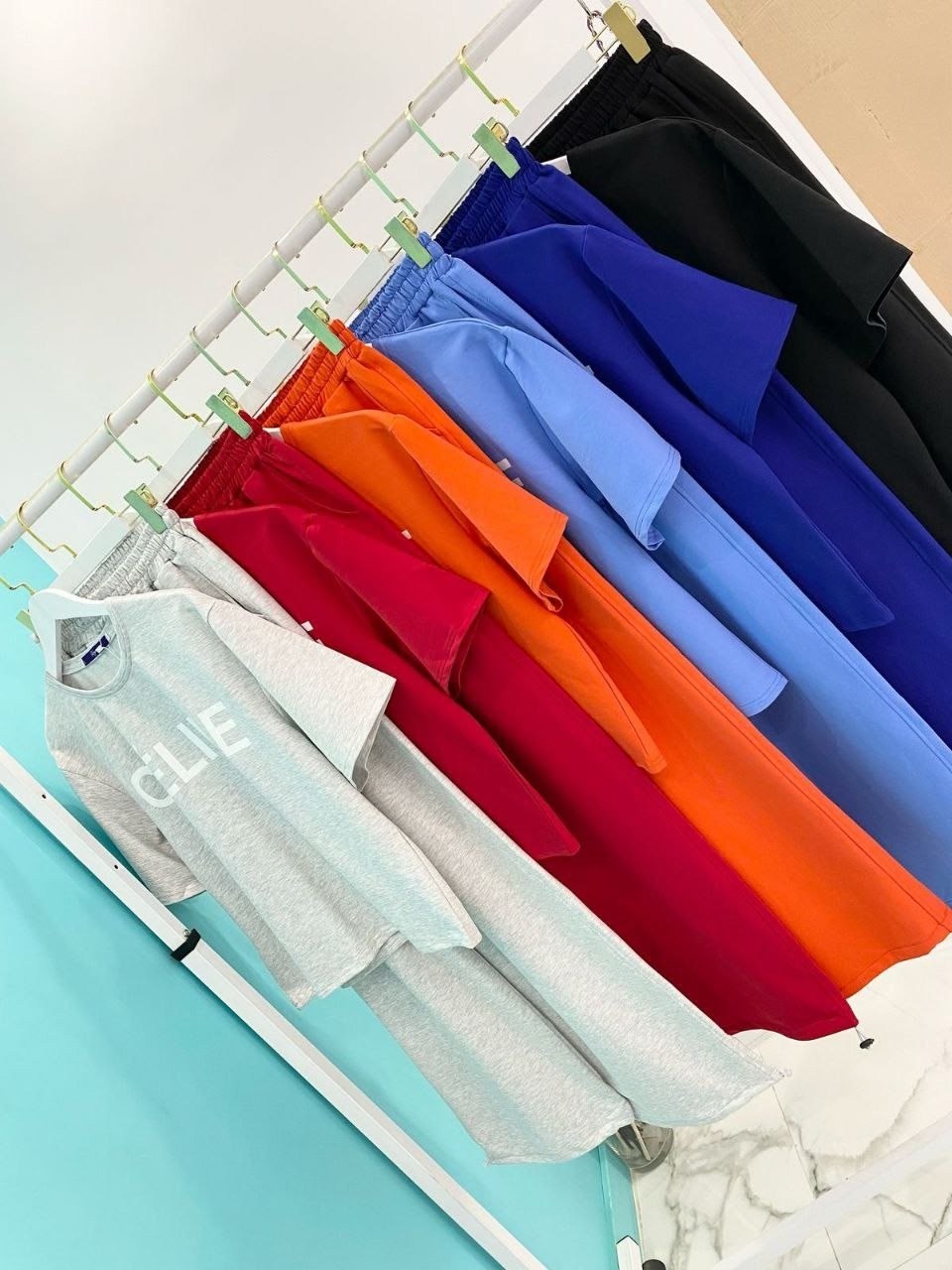 костюмы двойки,спортивные костюмы женские,сток одежда,костюмы комплекты,стильные костюмы