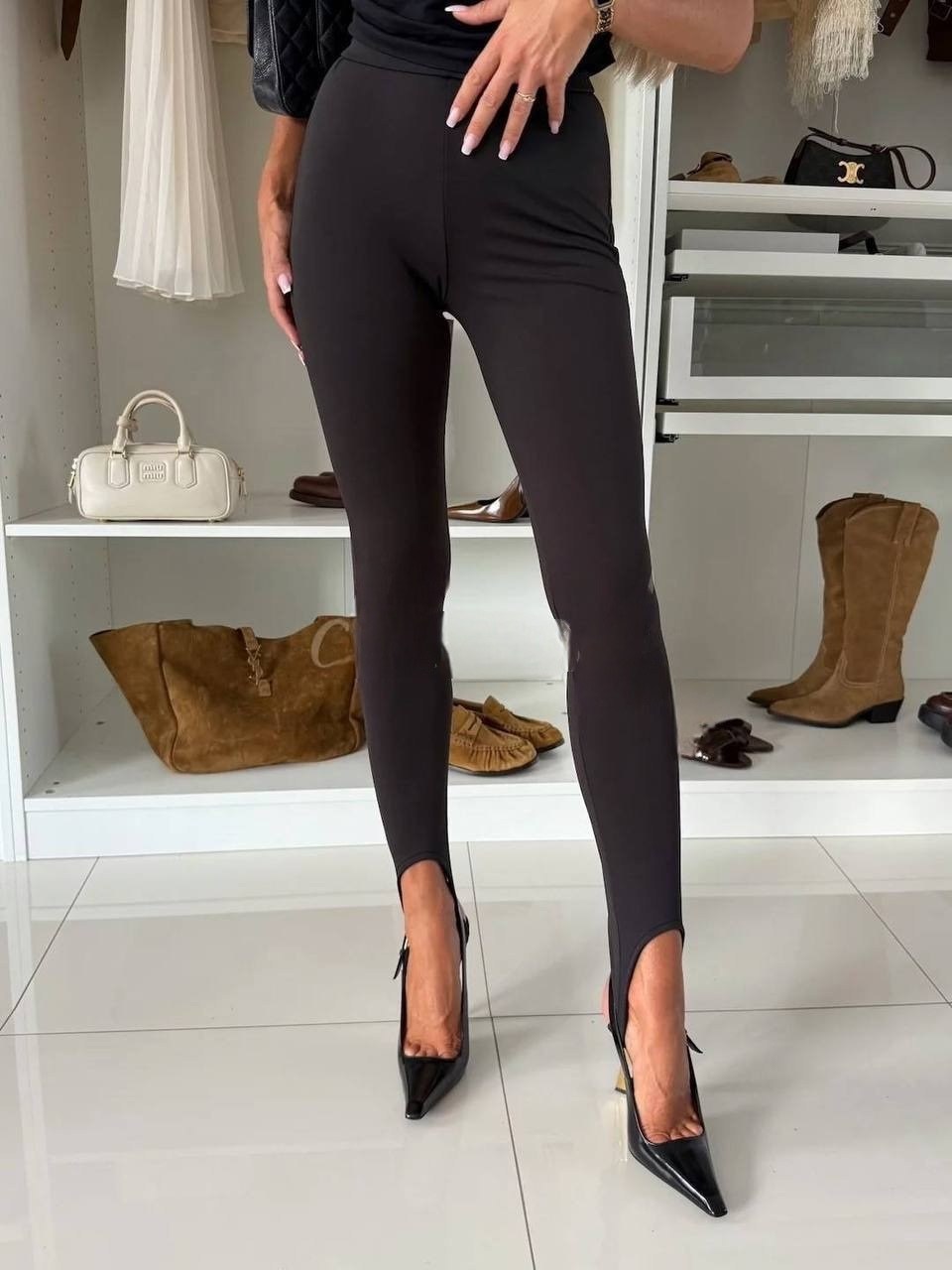 леггинсы со штрипками,женские легинсы,леггинсах,леггинсы со штрипками женские,легинсы