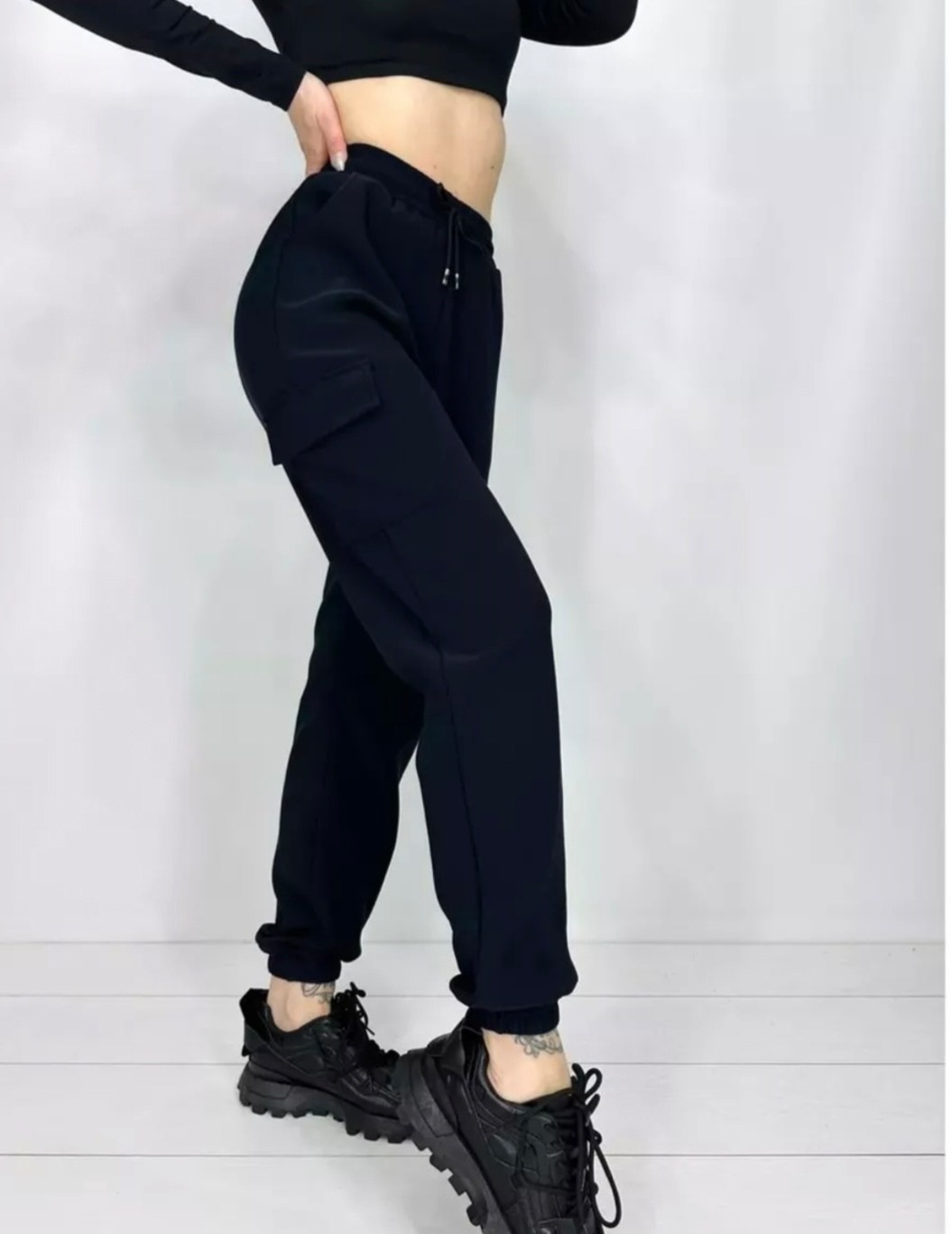 брюки спортивные утепленные джоггеры,брюки спортивный джоггеры,спортивные джоггеры,трикотажные джоггеры,штаны спортивные джоггеры