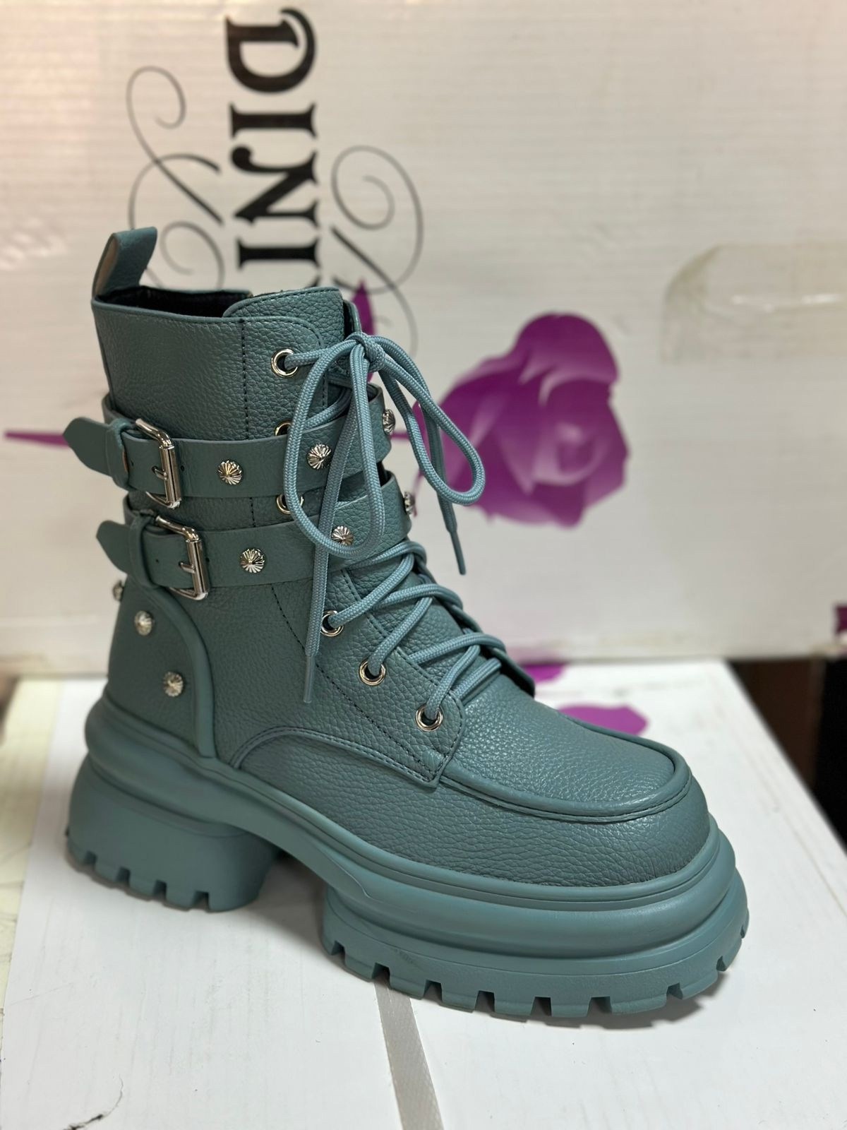 ,женские ботинки,ботинки модные,ботинка,зимняя  женская