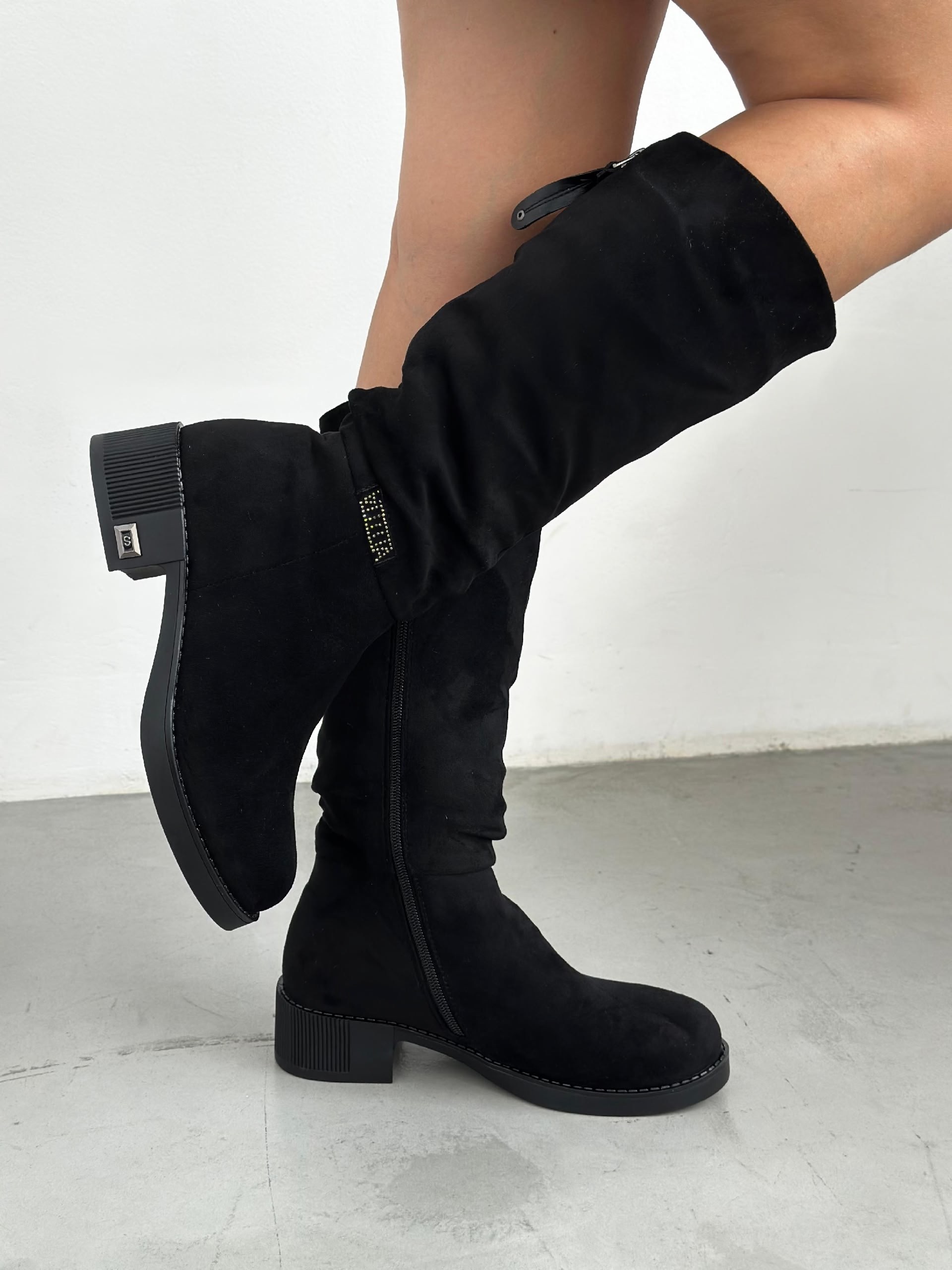 ,женские сапоги,замшевые женские зимние сапоги на плоской подошве,сапоги зимние женские натуральная замша,зимние замшевые сапоги