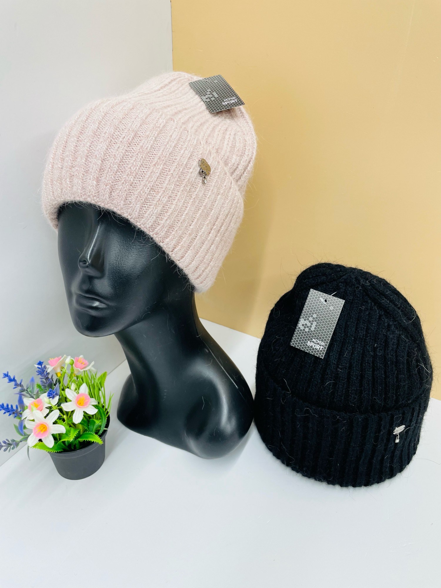 шапка женская из ангоры,шапка женская ангора,шапка женская,женские вязаные шапки,женская зимняя шапка