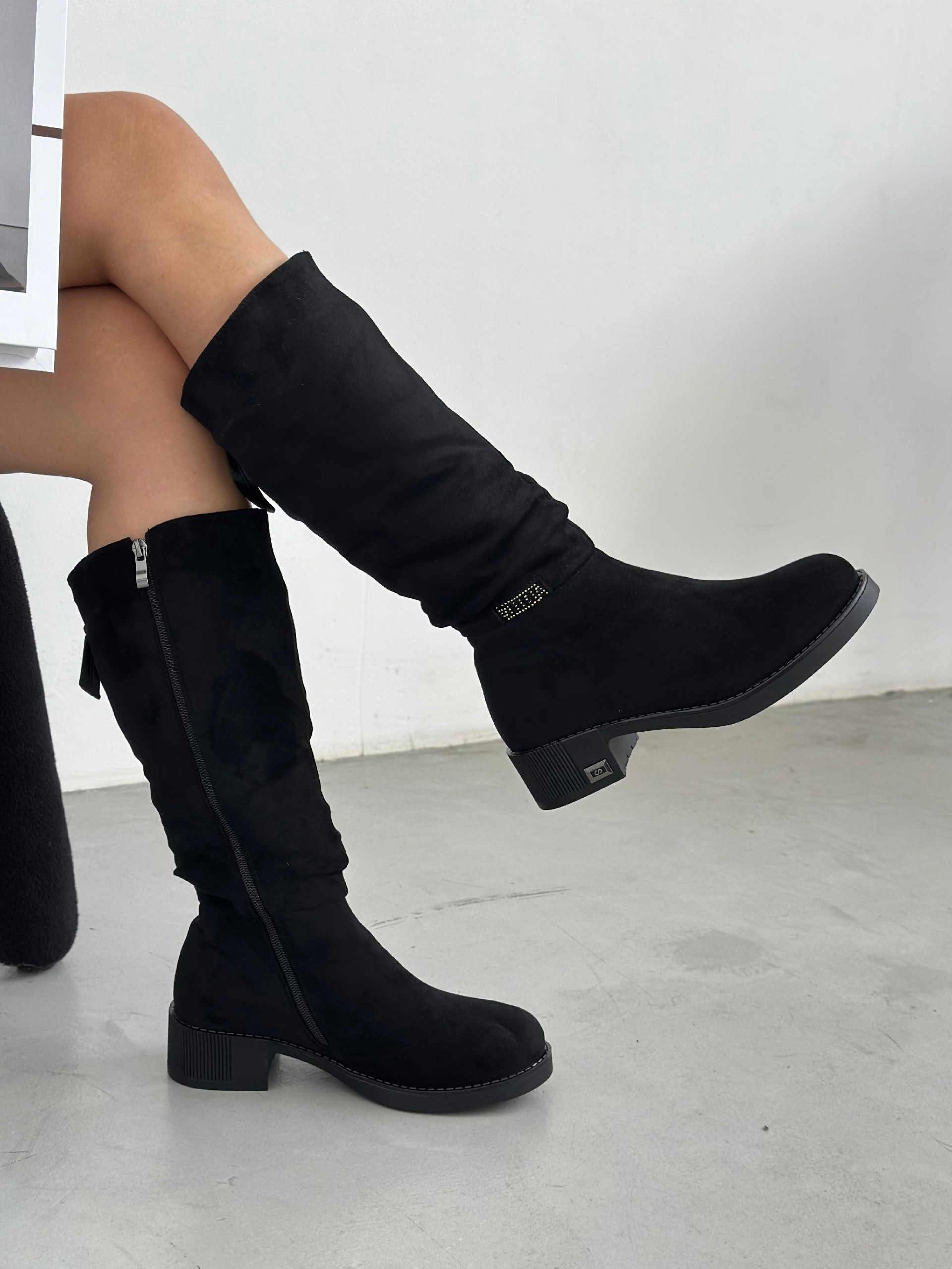 ,женские сапоги,замшевые женские зимние сапоги на плоской подошве,сапоги зимние женские натуральная замша,зимние замшевые сапоги