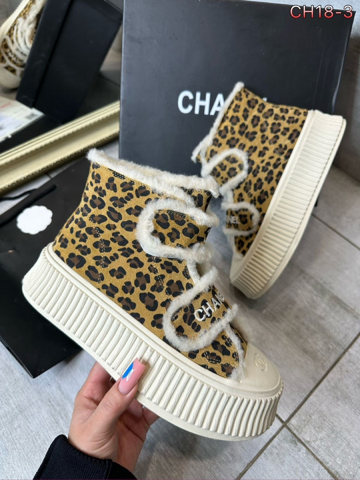 ,высокие теплые кеды шанель,кеды chanel,кеды шанель,кеды шанель женские зимние