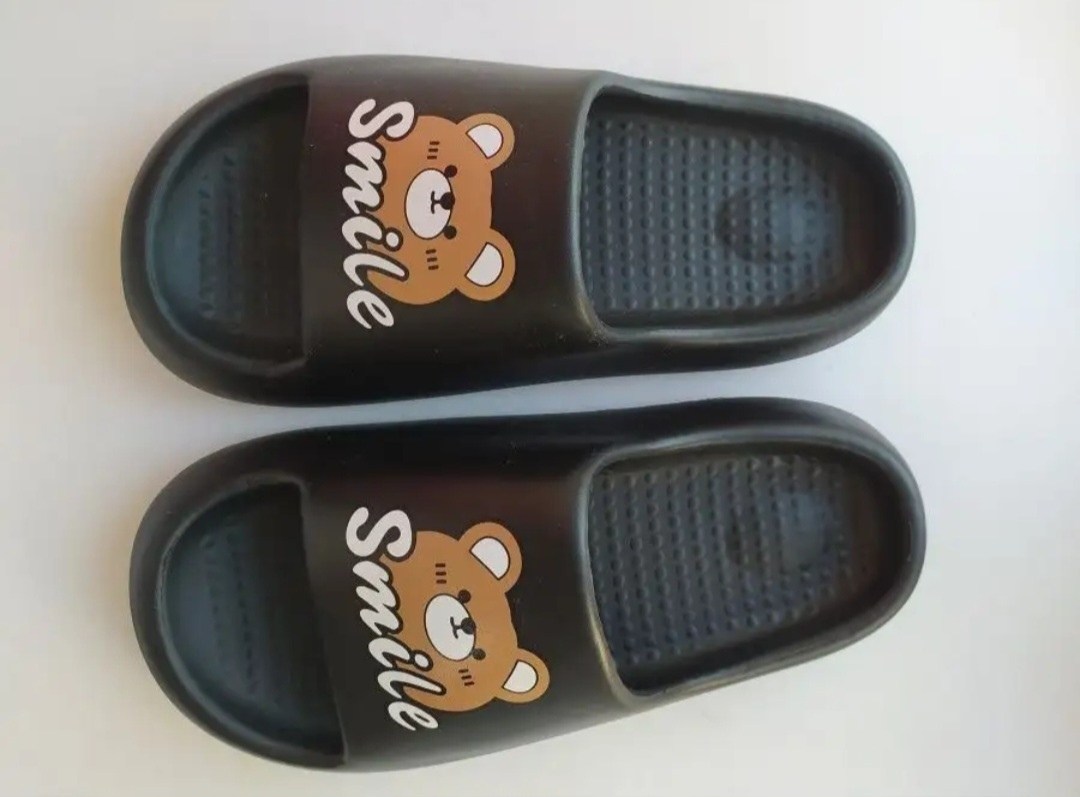 ,детские шлепанцы,женские шлепанцы,модные тапочки,летние тапочки