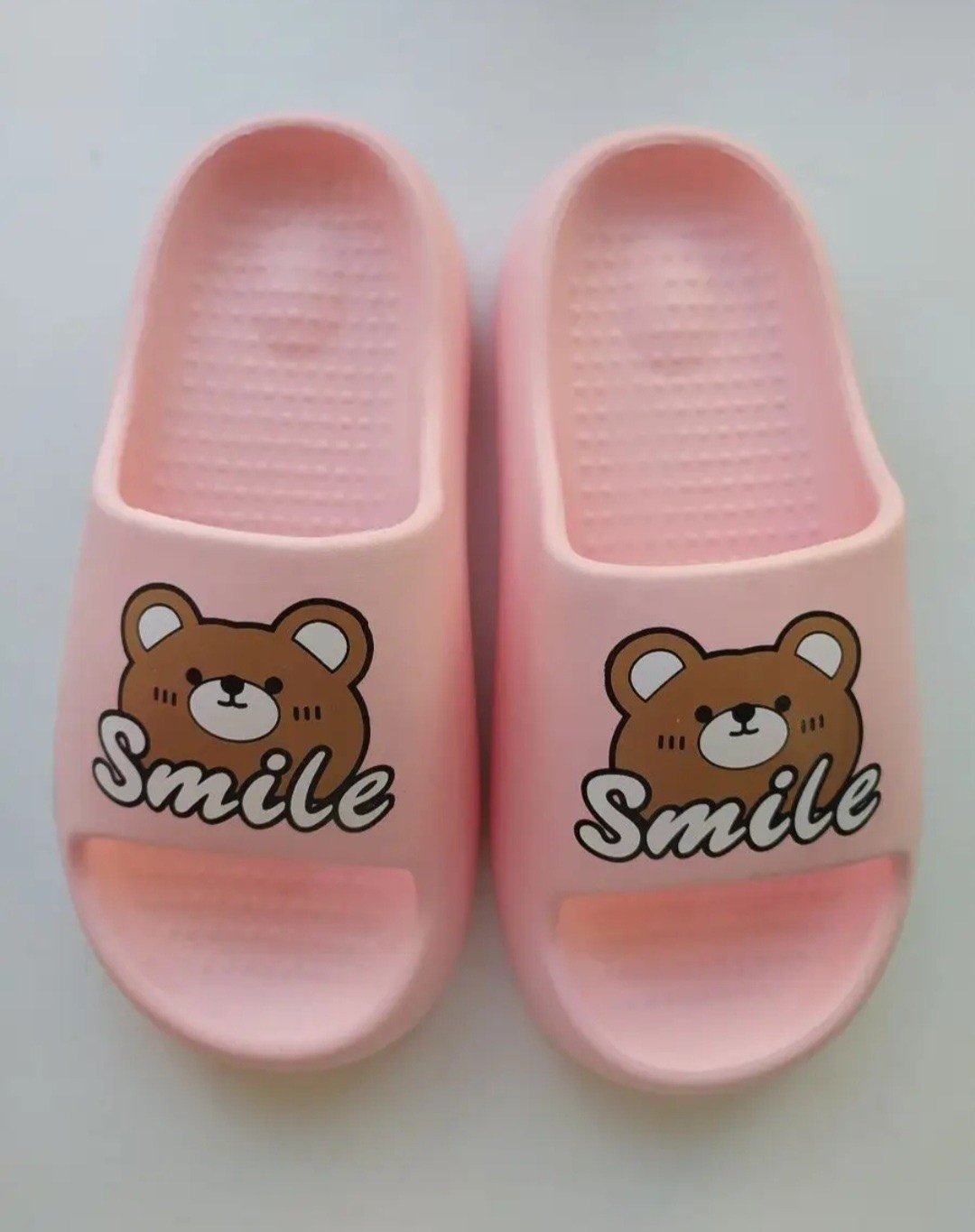 ,детские шлепанцы,женские шлепанцы,модные тапочки,летние тапочки