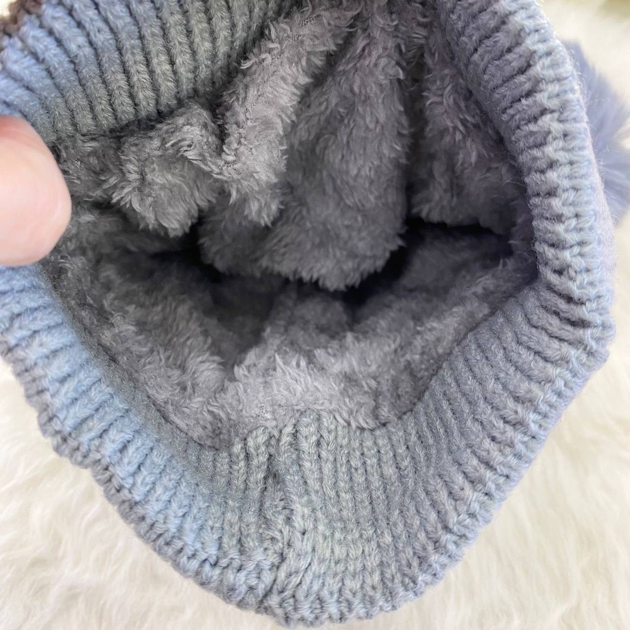 детские шапки с помпонами,детская вязаная шапка,шапка детская,шапка вязаная,детские шапки