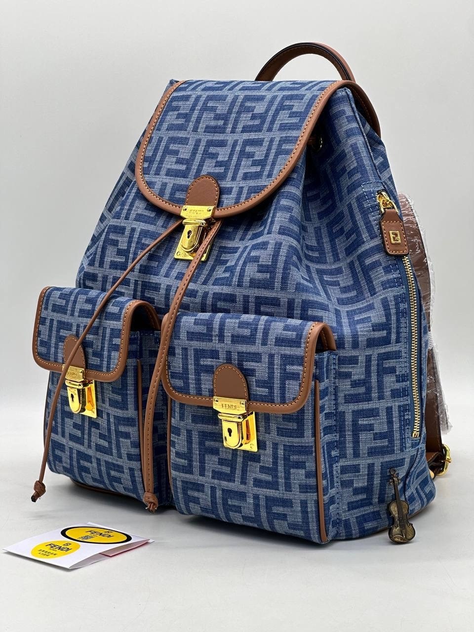 рюкзак fendi,рюкзак с клапаном,рюкзак фенди,модные рюкзаки,рюкзак женский fendi