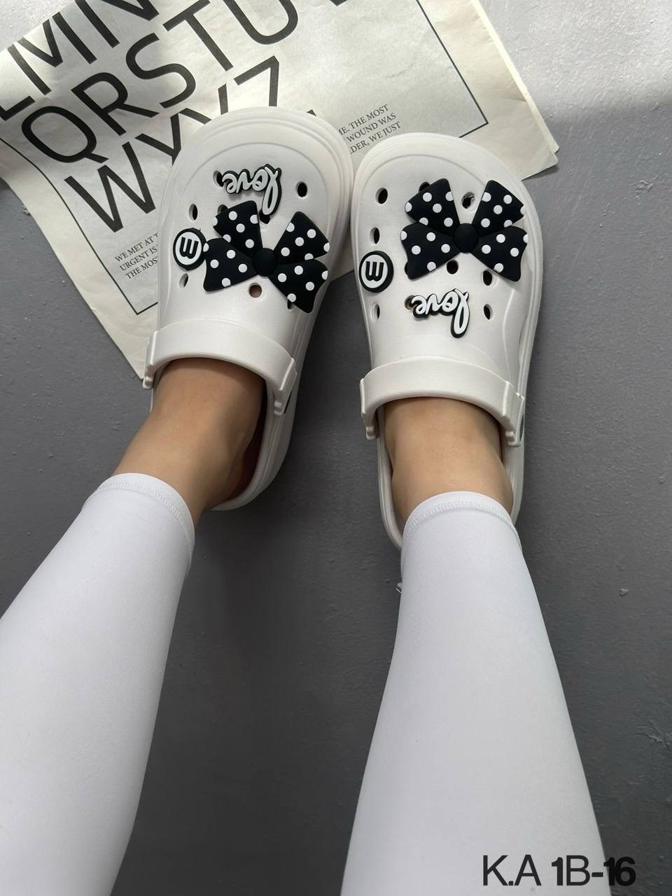 женские кроксы,,crocs женские,модные кроксы,стильная