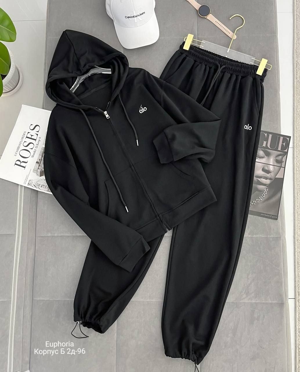 спортивные костюм,костюмчик,костюмы двойки,женской одежды