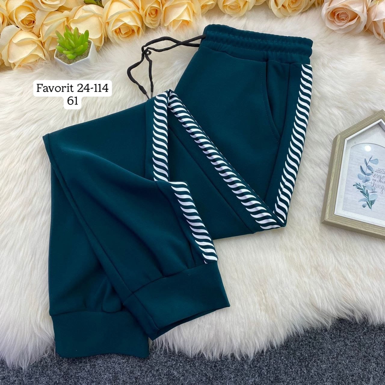 брюки спортивные женская,спортивные штаны,штаны женские спортивные,брюки спортивные,штаны трикотаж