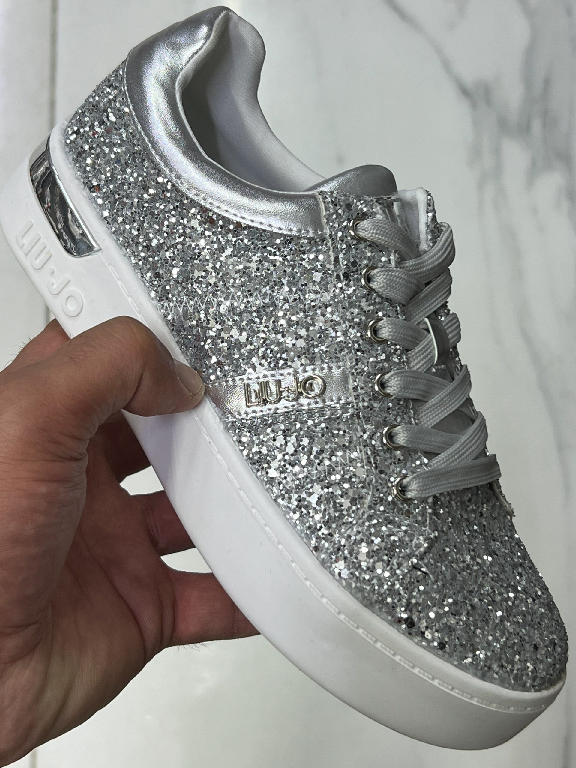 ,кеды с пайетками,кроссовки со стразами,liu jo кроссовки,женские кроссовки