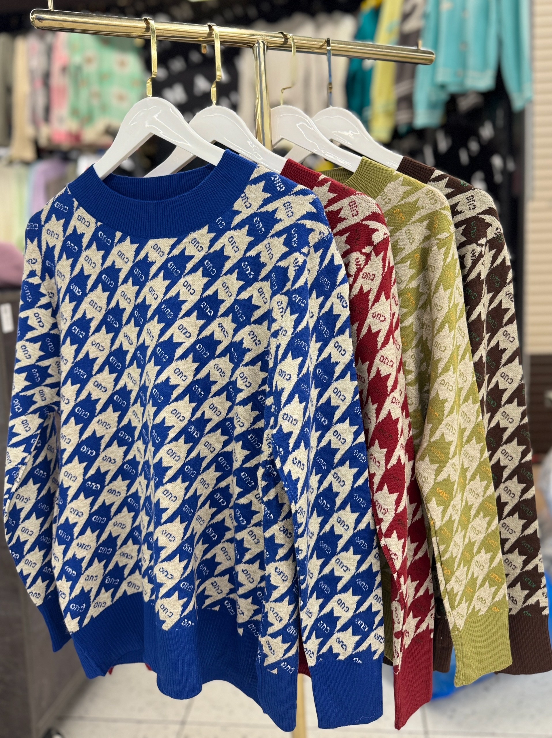 свитера женские,свитер,модный женский свитер,трикотажный свитер,джемпер женский кофта