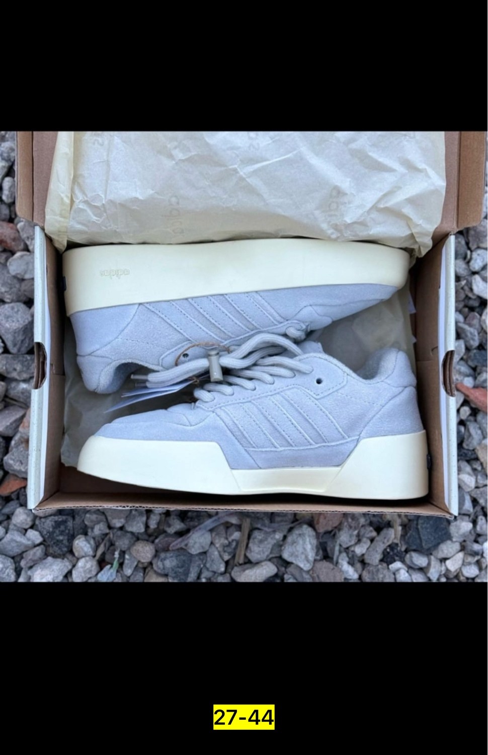 кроссовки adidas,,кроссовки классические,спортивная ,кроссовки весенний