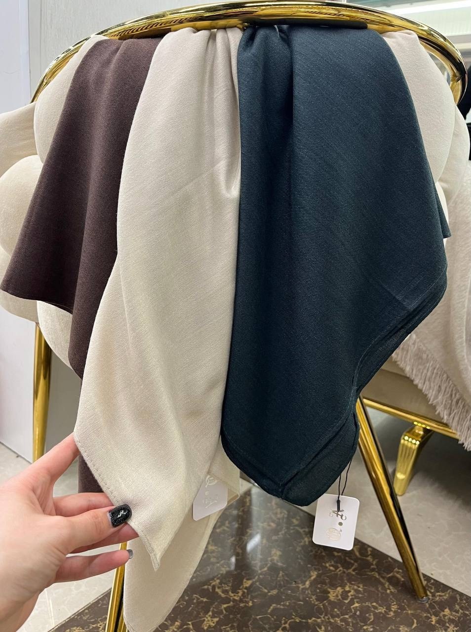 мода стиль,женский платок,косынка из экокожи,шарф платок