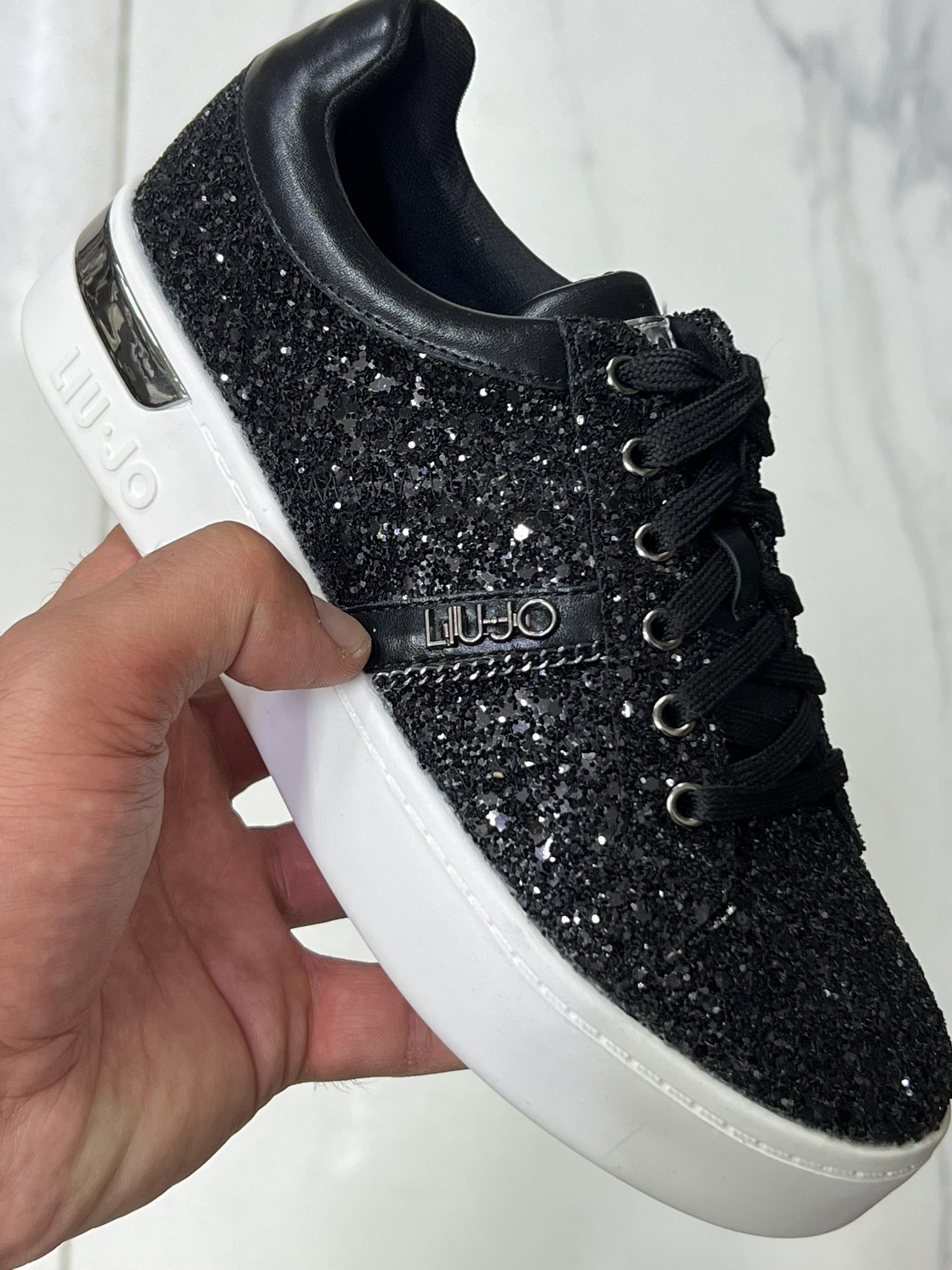 ,кеды с пайетками,кроссовки со стразами,liu jo кроссовки,женские кроссовки