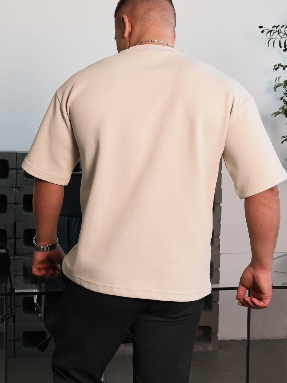 мужская футболка,бежевая футболка,футболка оверсайз мужская,оверсайз для мужчин,футболка оверсайз