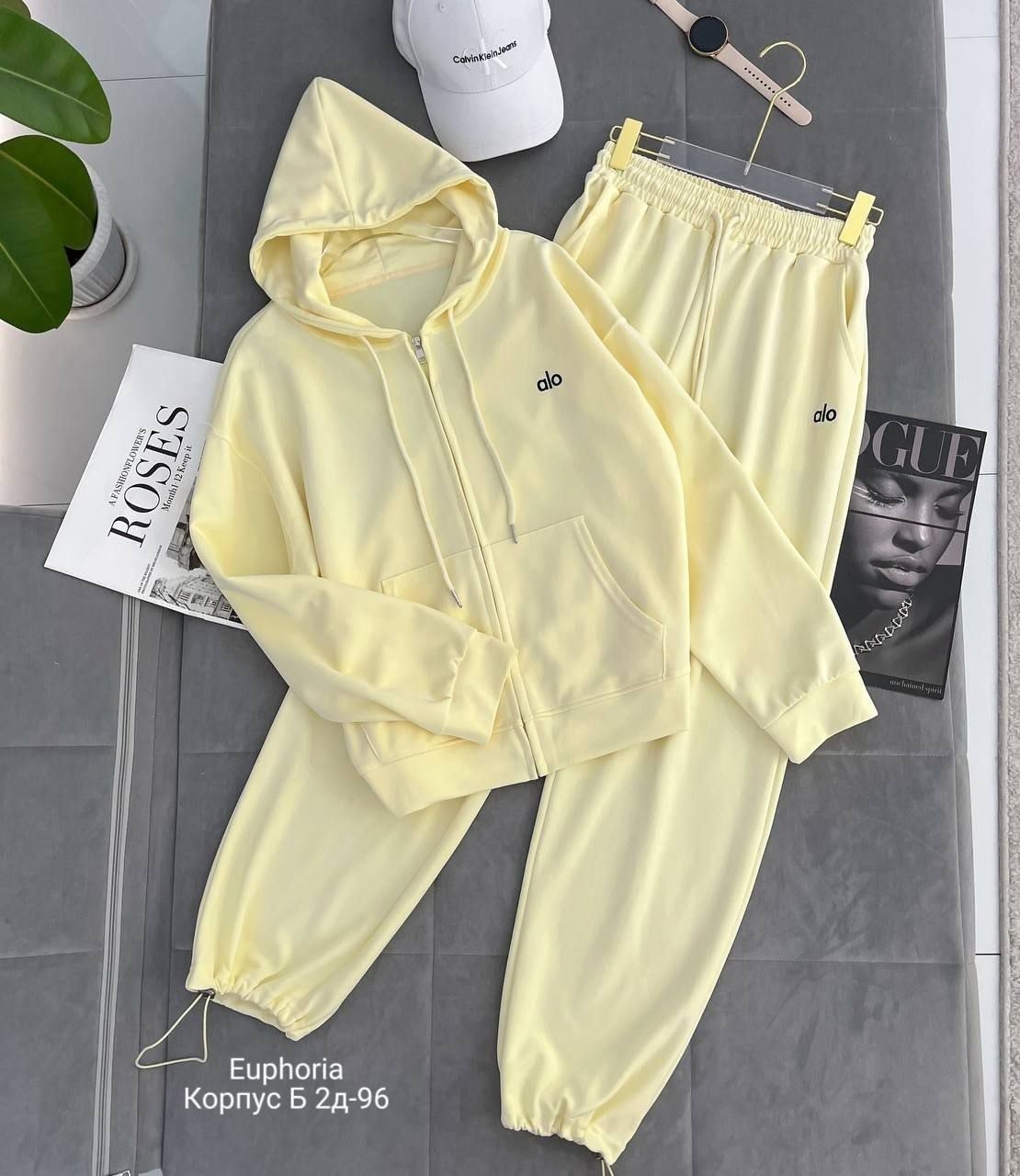 спортивные костюм,костюмчик,костюмы двойки,женской одежды