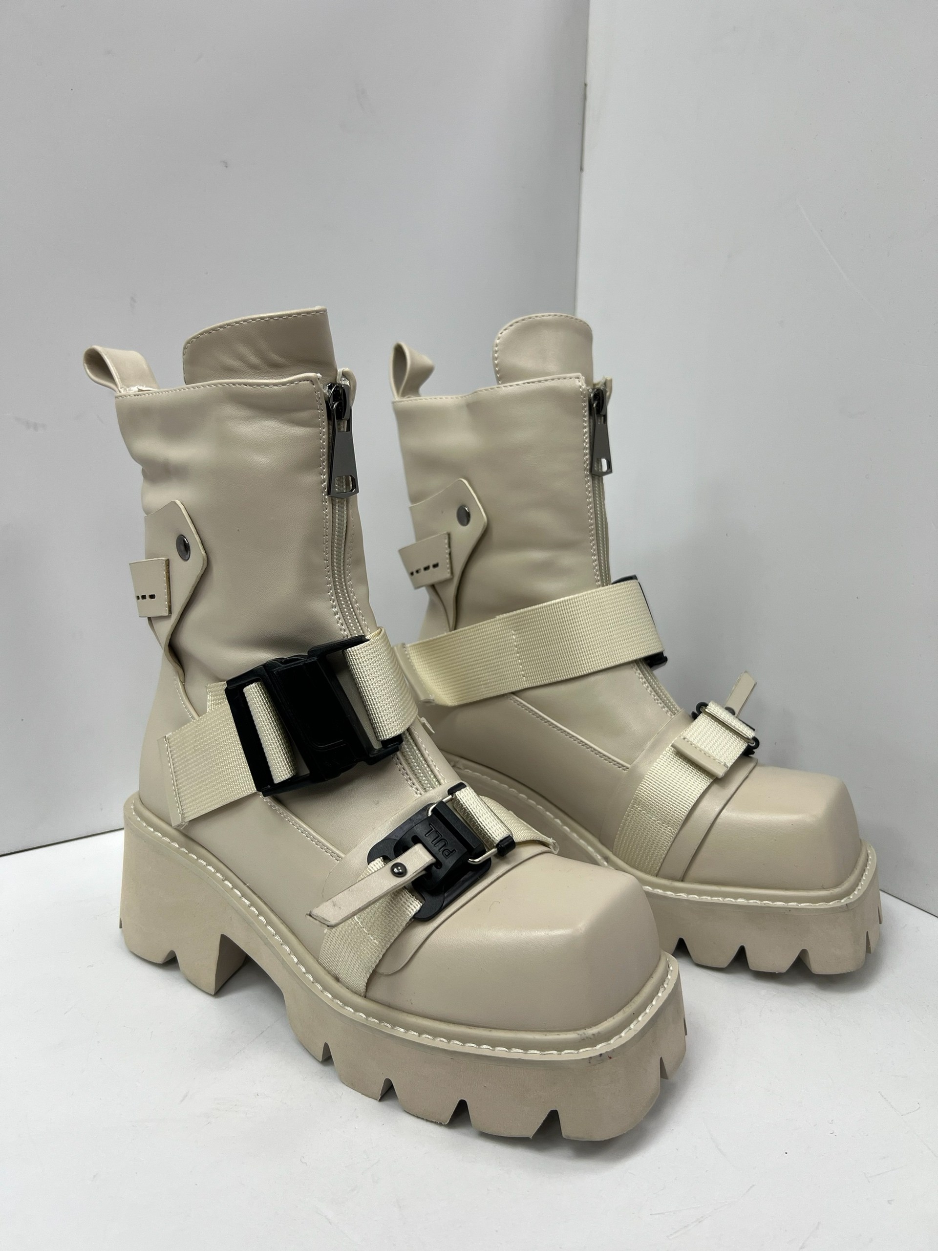 ,женские ботинки, женская,модные ботинки,зимняя женская