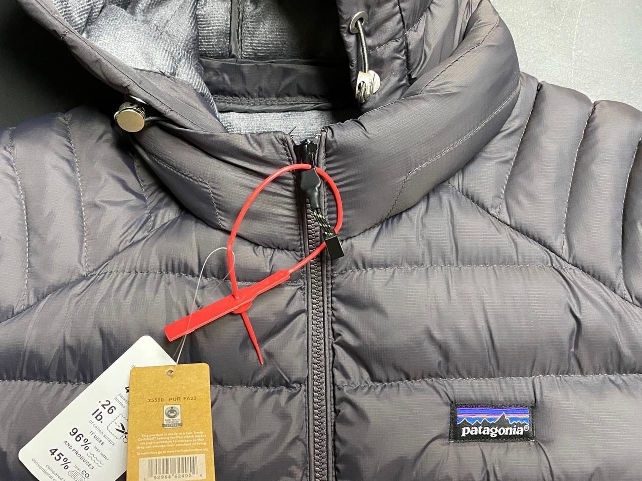 пуховики патагония мужские,пуховик patagonia,мужской пуховик с капюшоном patagonia,куртка patagonia,мужской пуховик alplight patagonia