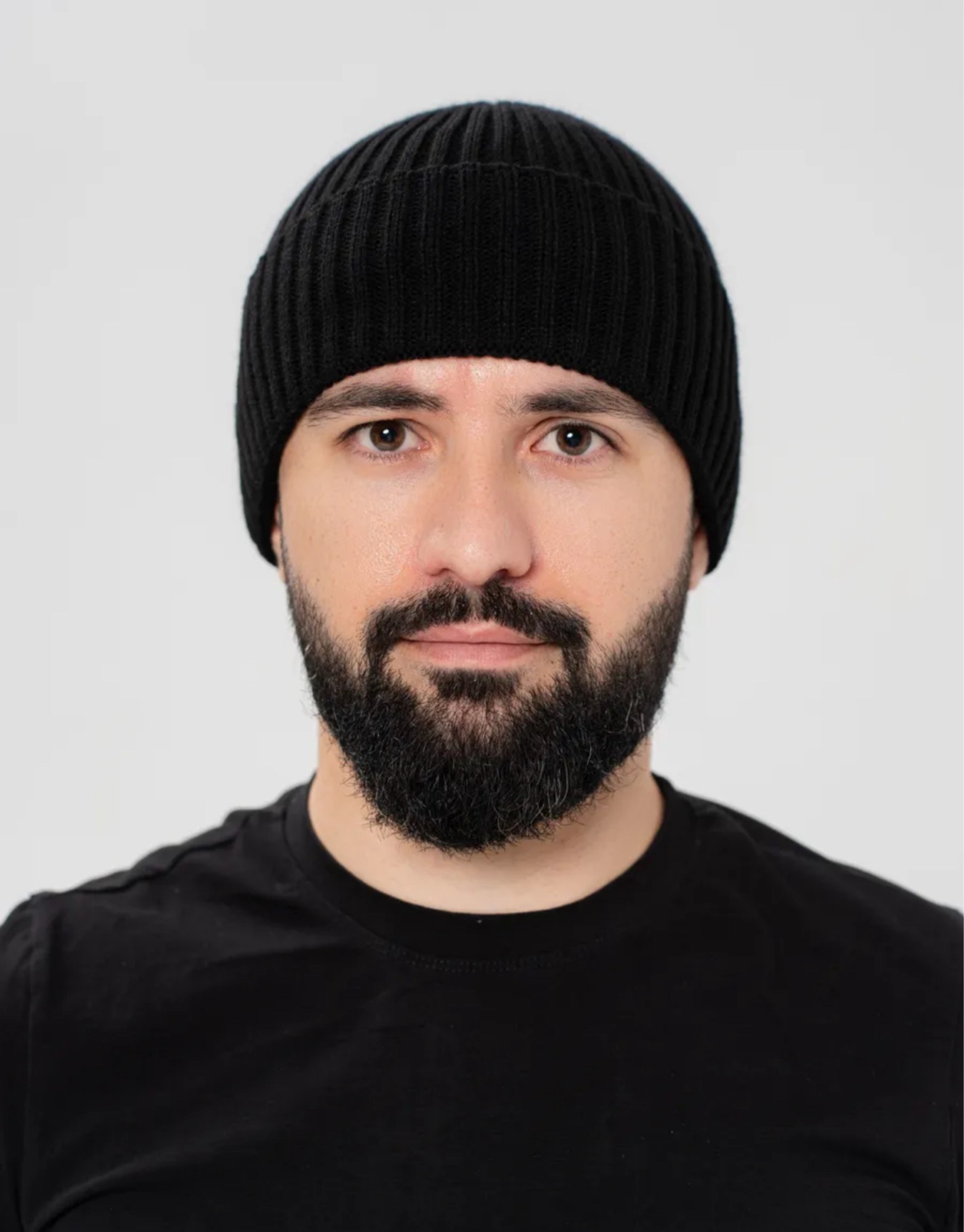 мужские шапки,шапки вязаные мужские,мужская шапка бини,шапка зимняя мужская,шапка классическая