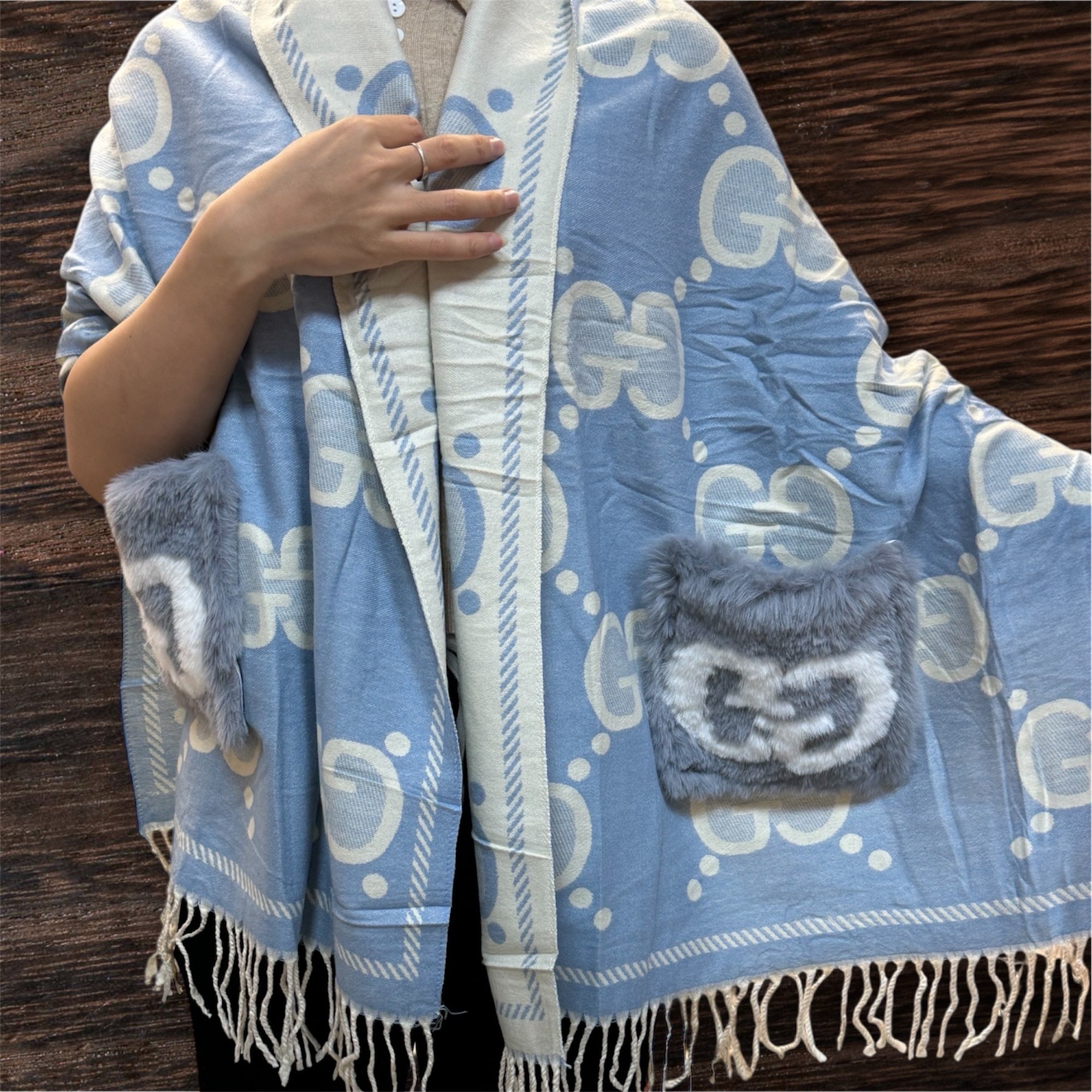 шарф gucci,палантин теплый,шарф шерстяной,шарф женские,шарф гуччи