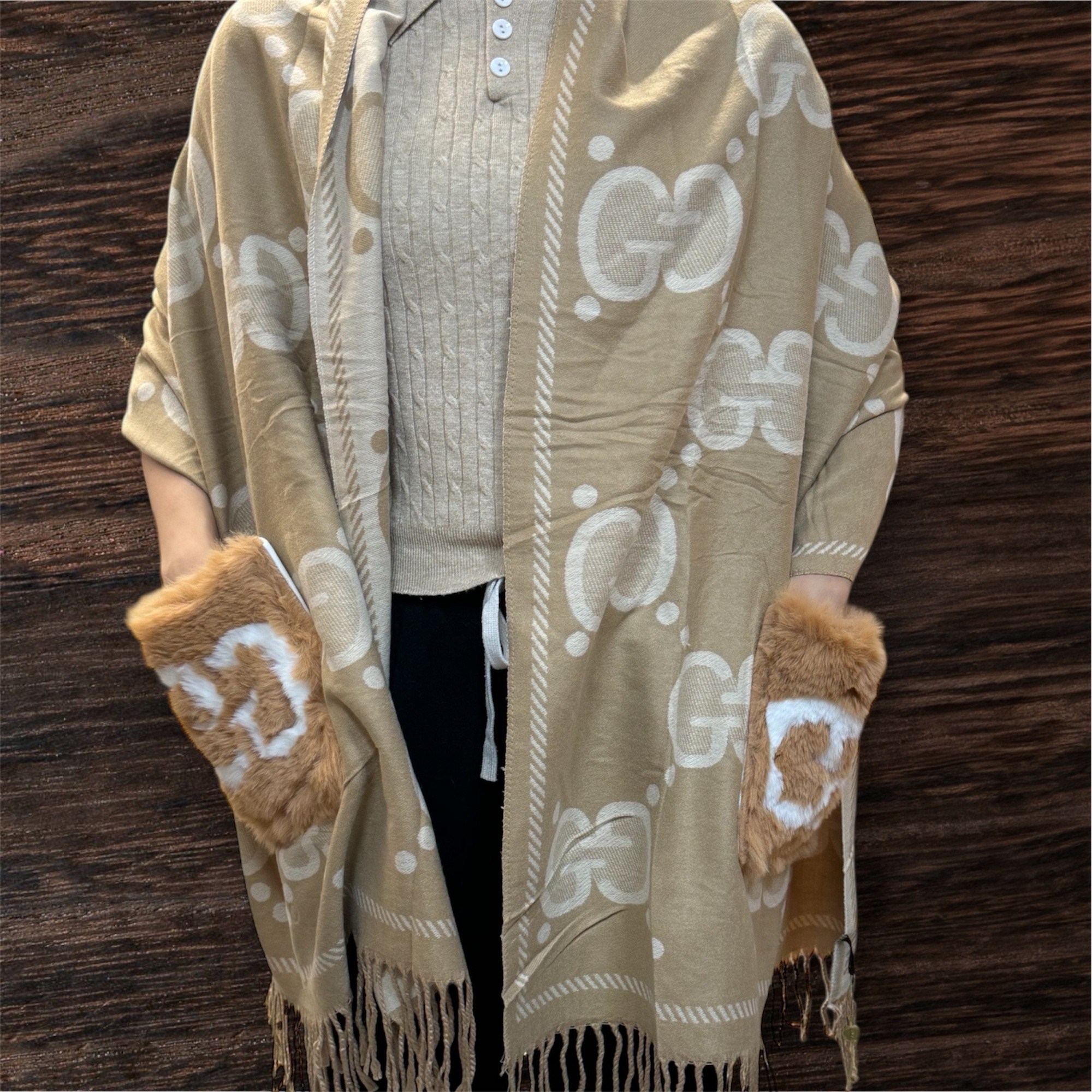 шарф gucci,палантин теплый,шарф шерстяной,шарф женские,шарф гуччи