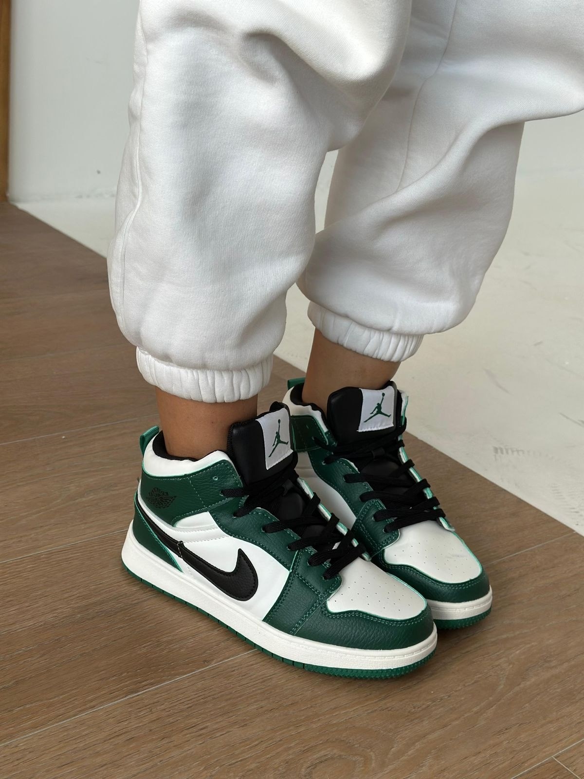 кроссовки женские nike air force,кросcовки nike air force 1,белые кеды аир форс,кроссовки найк аир форс женские,кроссовки nike air force 1 белые