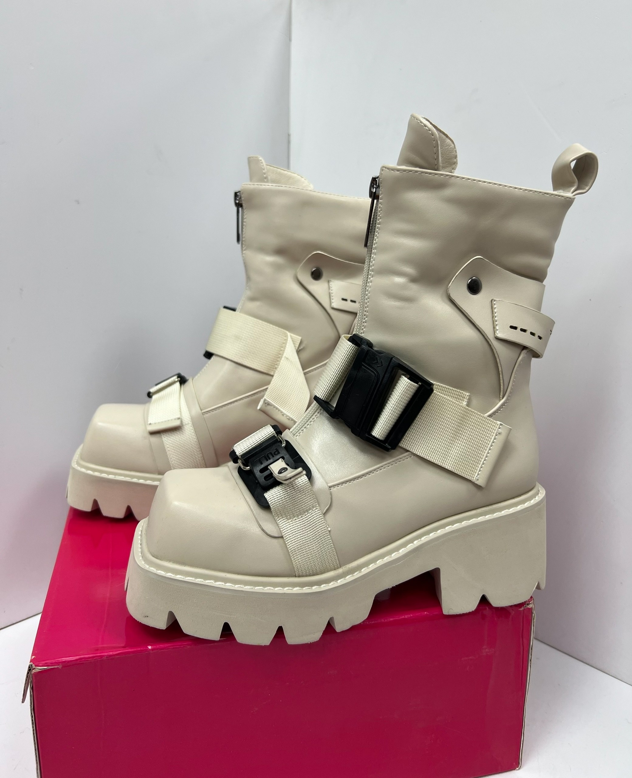 ,женские ботинки, женская,модные ботинки,зимняя женская