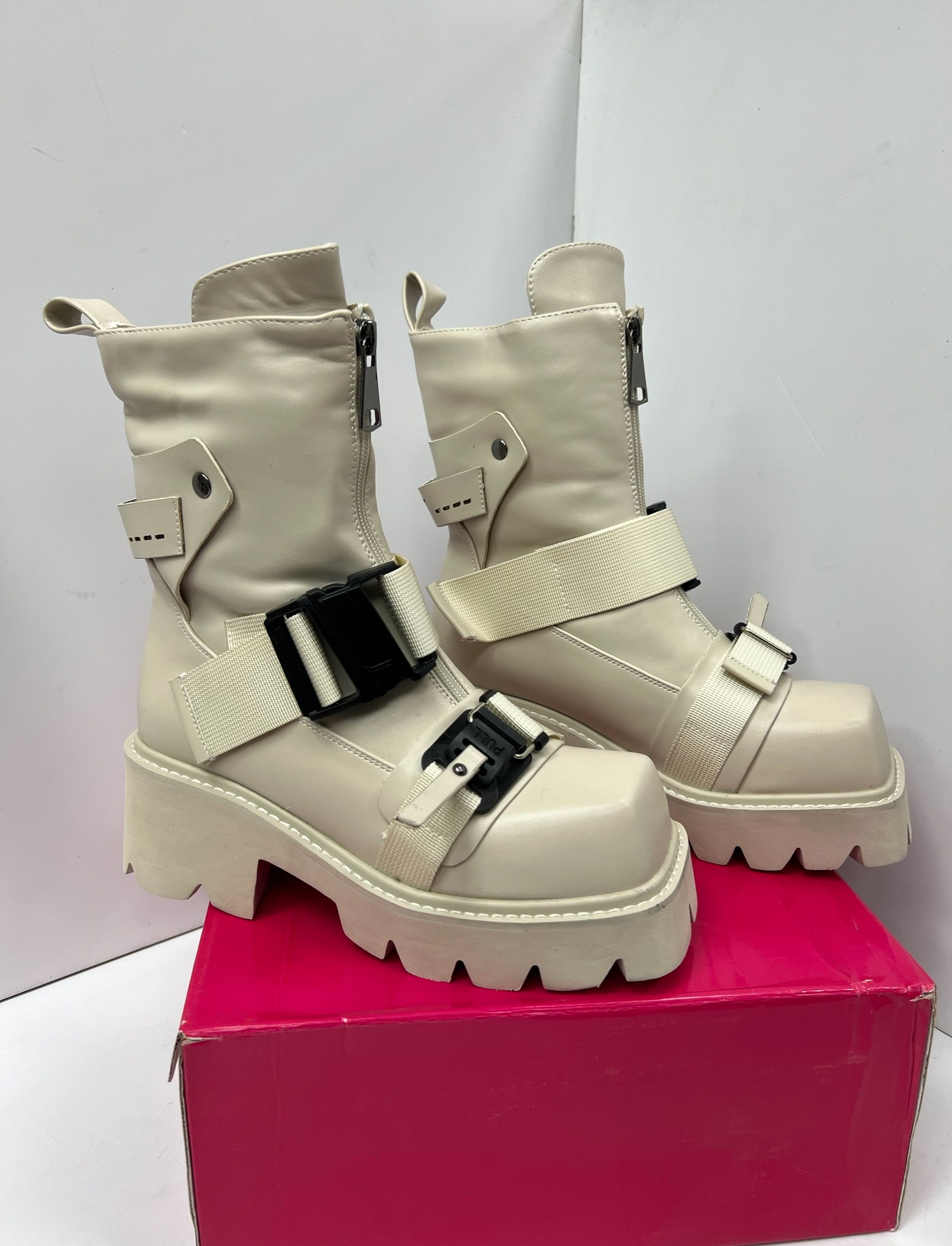 ,женские ботинки, женская,модные ботинки,зимняя женская