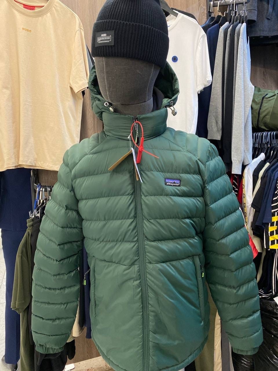пуховики патагония мужские,пуховик patagonia,мужской пуховик с капюшоном patagonia,куртка patagonia,мужской пуховик alplight patagonia