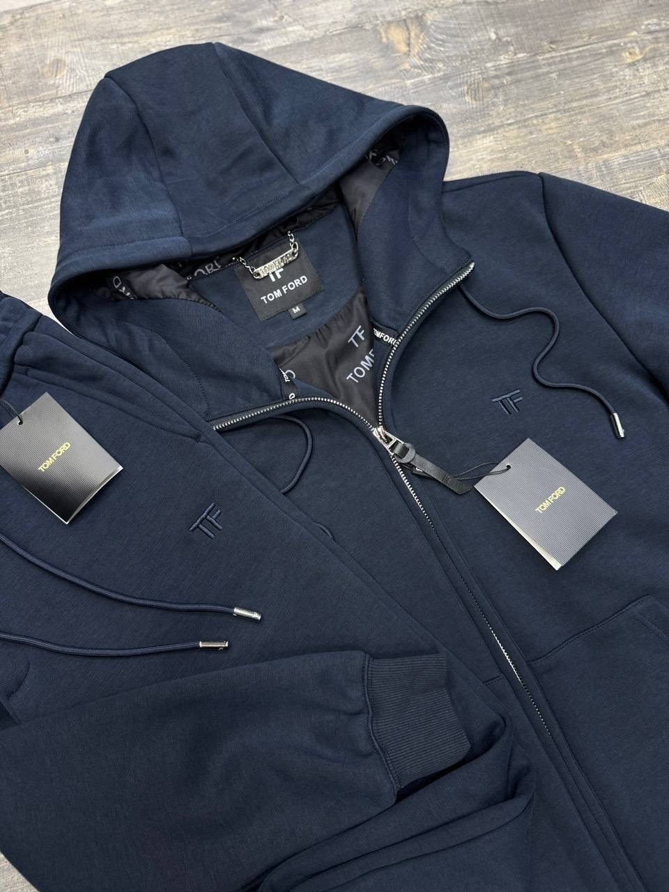 спортивный костюм brunello cucinelli,спортивные костюмы мужские,спортивный костюм дольче габбана,спортивные костюм