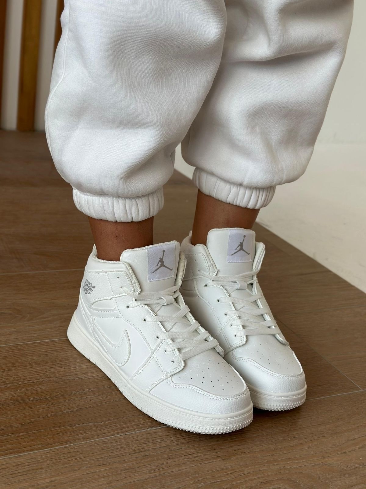 кроссовки женские nike air force,кросcовки nike air force 1,белые кеды аир форс,кроссовки найк аир форс женские,кроссовки nike air force 1 белые