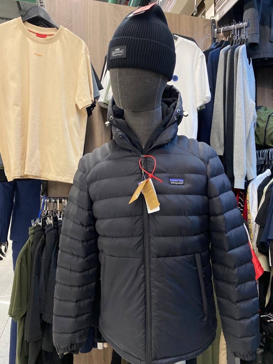 пуховики патагония мужские,пуховик patagonia,мужской пуховик с капюшоном patagonia,куртка patagonia,мужской пуховик alplight patagonia