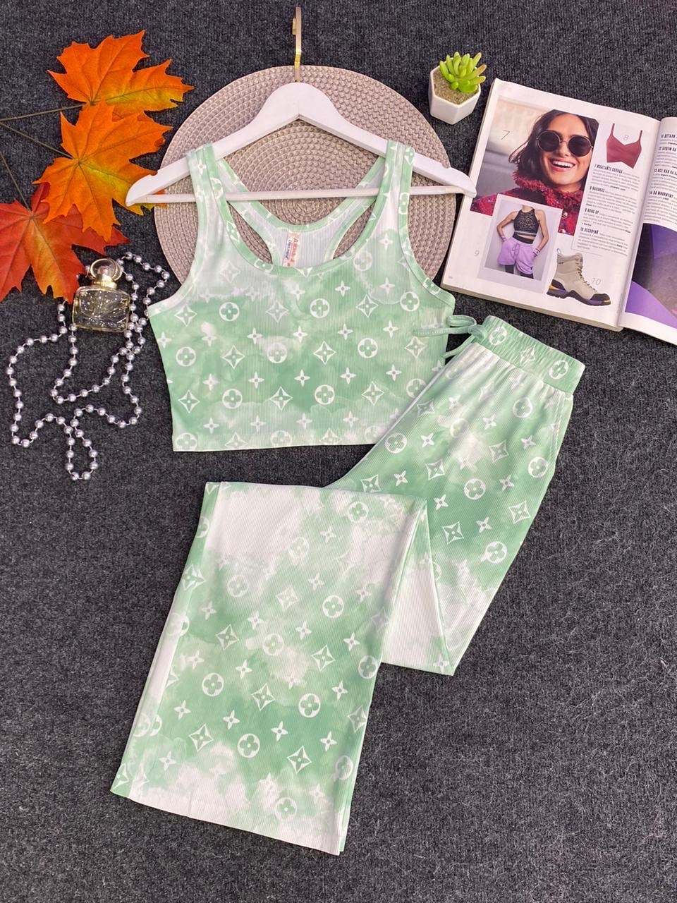 костюм для йоги,костюмчик,костюм для фитнеса,луи виттон костюм женский,спортивные костюмы