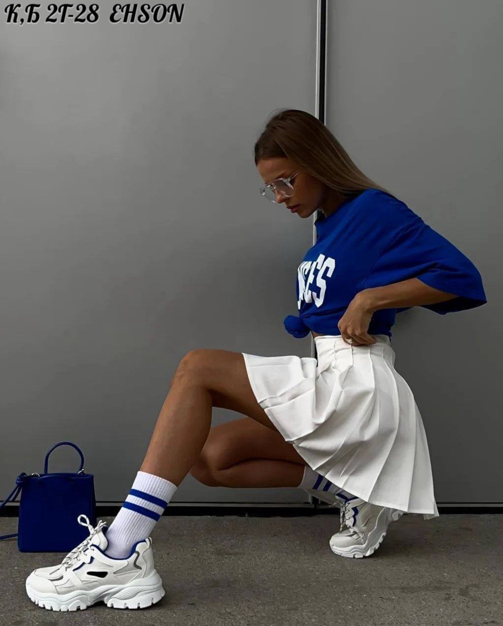 толстовка с юбкой,мини юбка тенниска,мини юбка,стильная юбка,юбка тенниска и свитшот