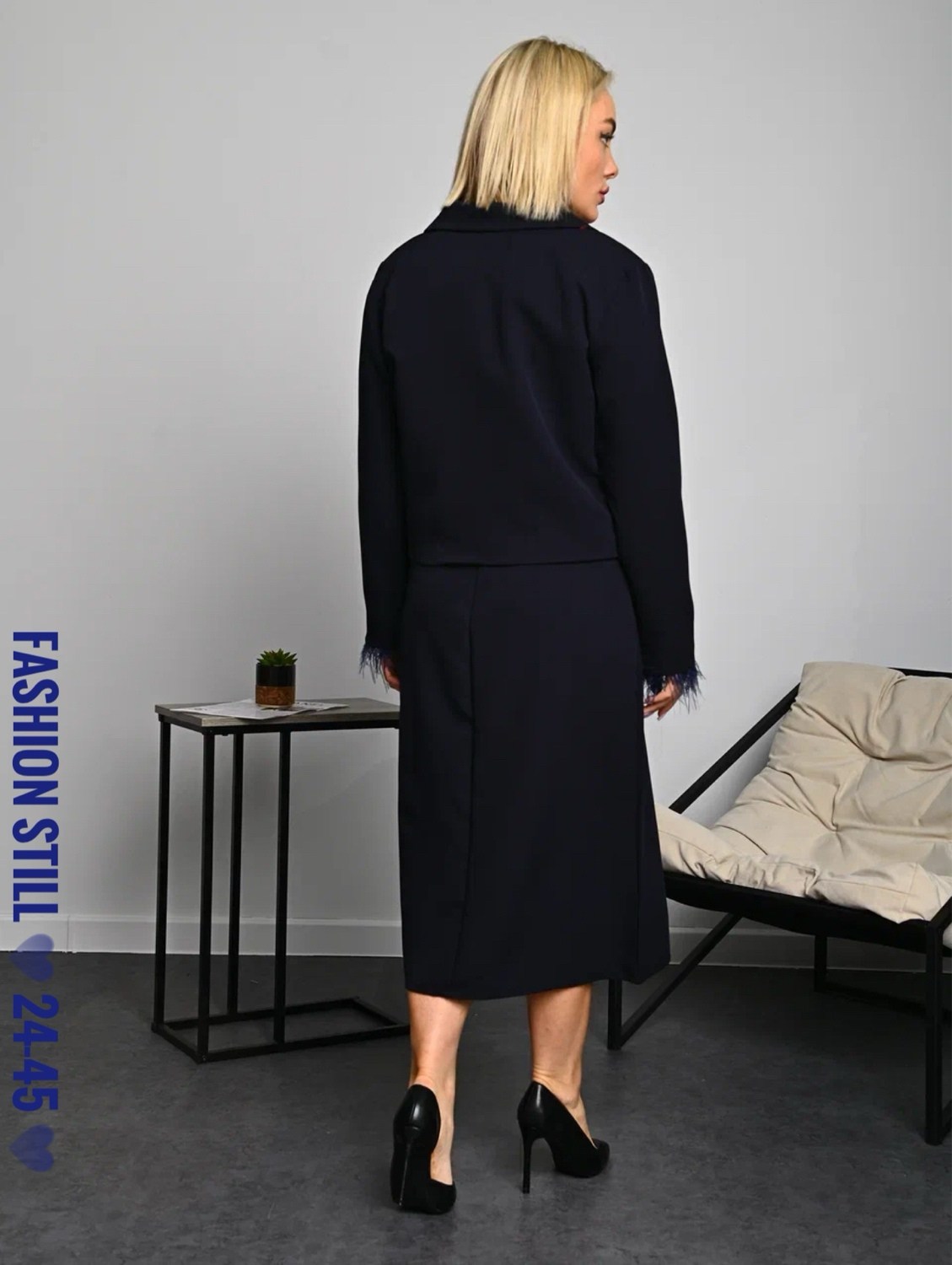 женские костюмы с юбкой,стильные костюмы,женские костюмы,костюм женский черный,костюмы с юбкой