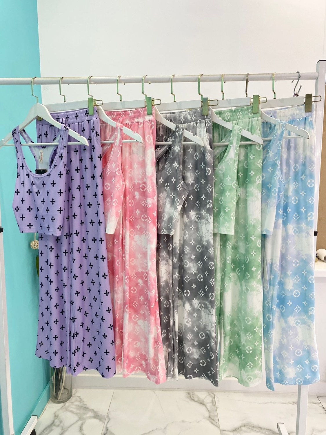 костюм для йоги,костюмчик,костюм для фитнеса,луи виттон костюм женский,спортивные костюмы