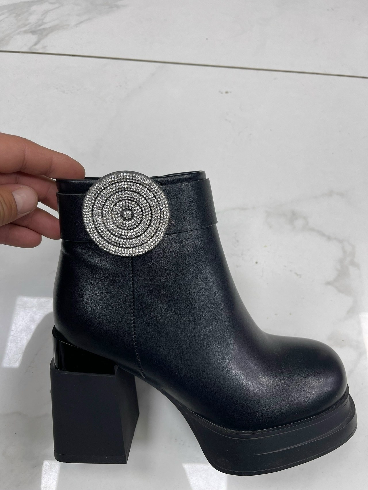 ,ботильоны женские,женские ботинки,женская зимняя ,ботильоны модные