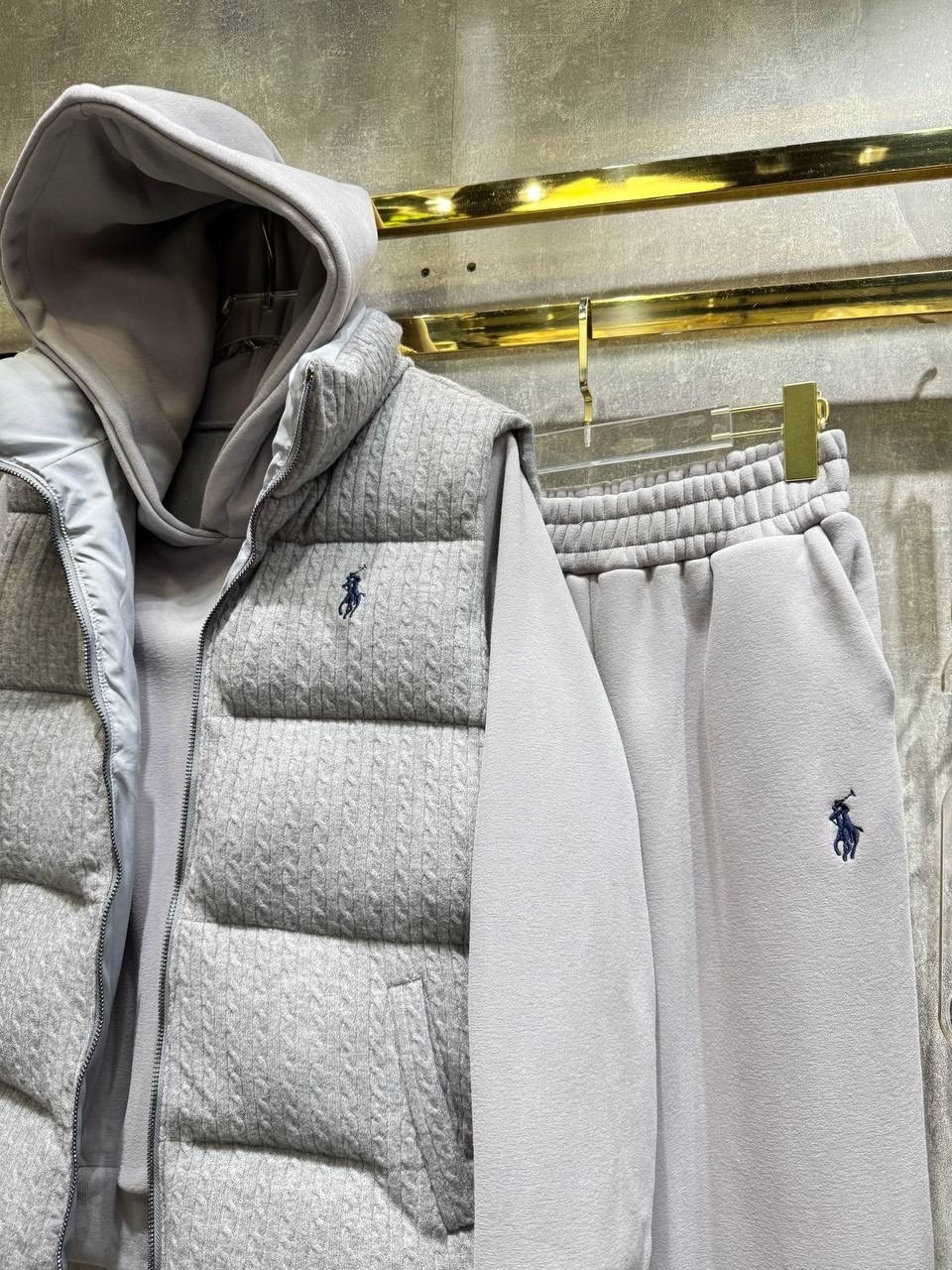 костюм на флисе,костюм женский на флисе,спортивные костюм,жилетка костюм