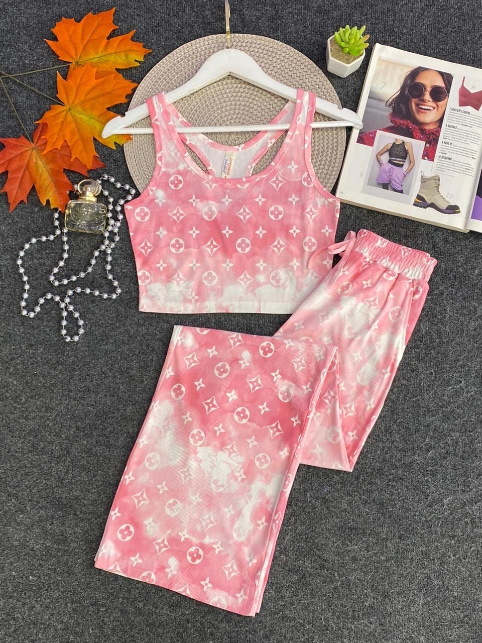 костюм для йоги,костюмчик,костюм для фитнеса,луи виттон костюм женский,спортивные костюмы