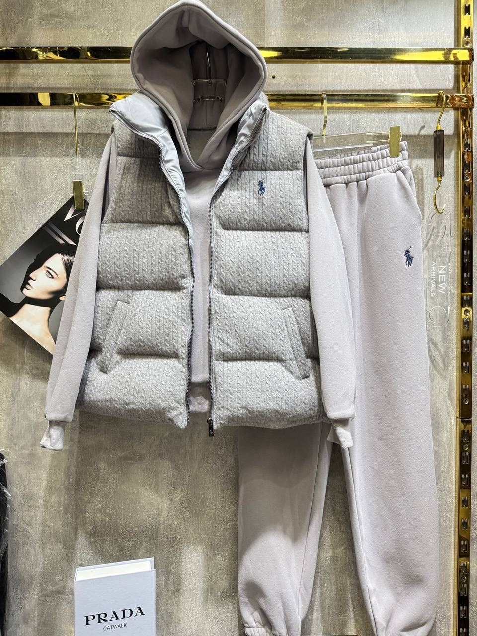 костюм на флисе,костюм женский на флисе,спортивные костюм,жилетка костюм