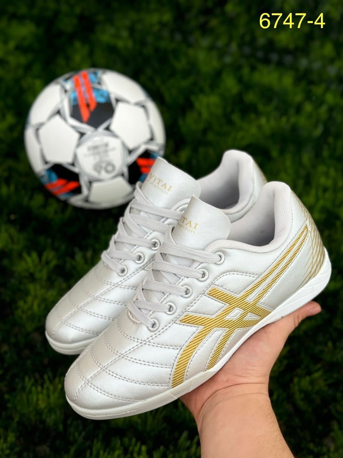 бутсы футбольные для зала футзалки детские,бутсы детские футбольные,футбольная ,футзалки детские,футбольная бутса