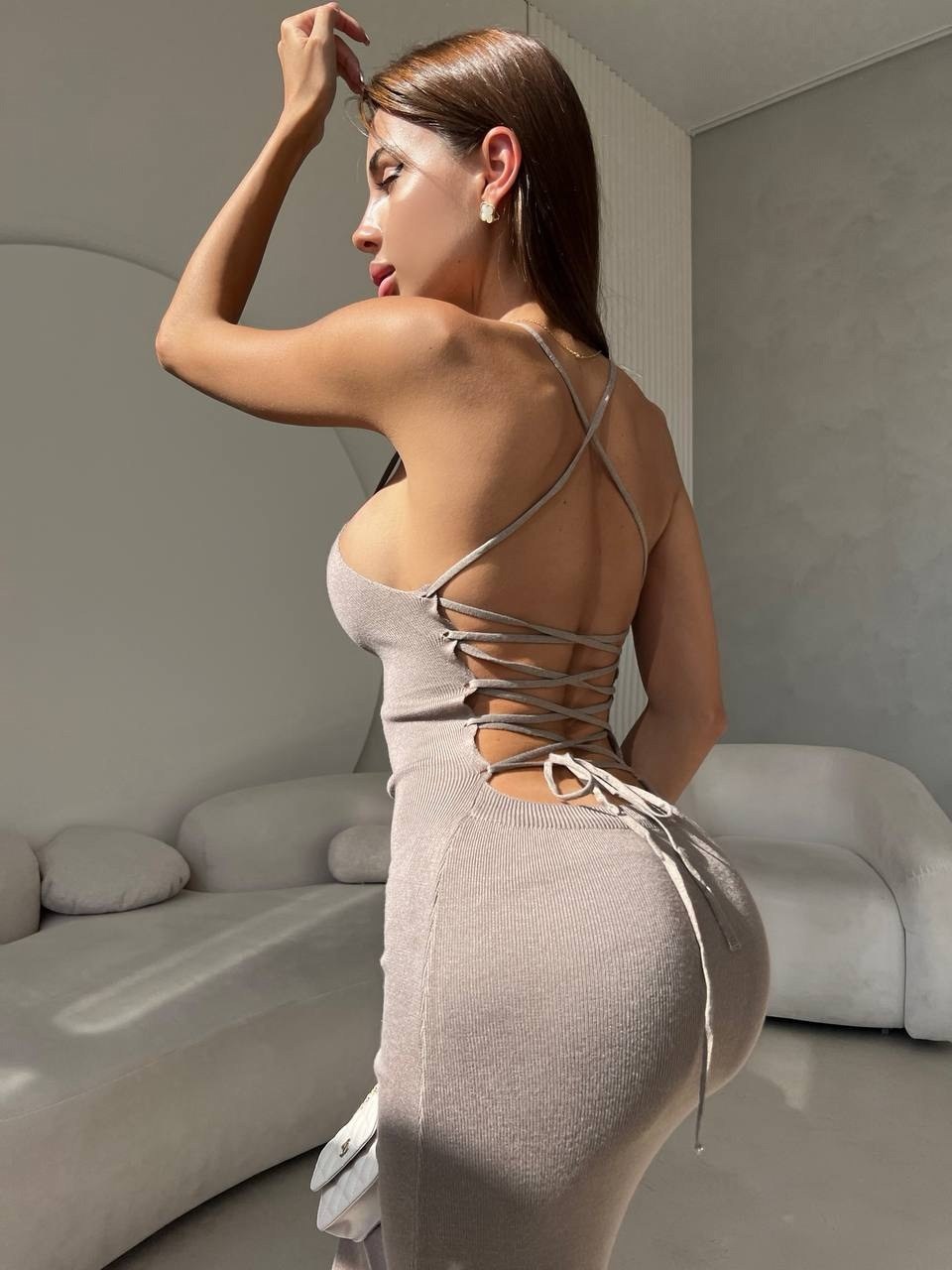 платье с завязками,платье с открытой спиной,вязаное платье,платье,платье с открытой спинкой