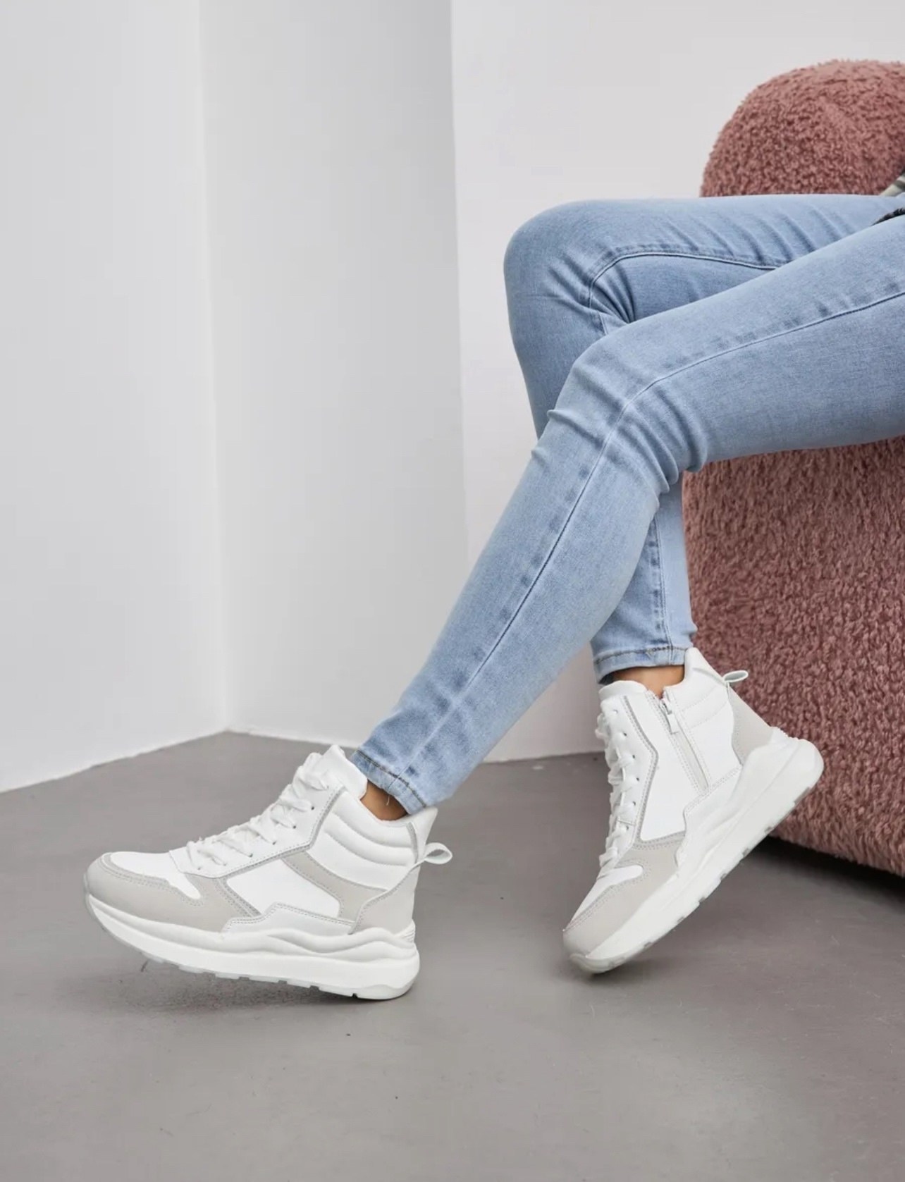 ,кроссовки женскиe,кроссовки женские зимние,высокие кроссовки,белые женские кроссовки