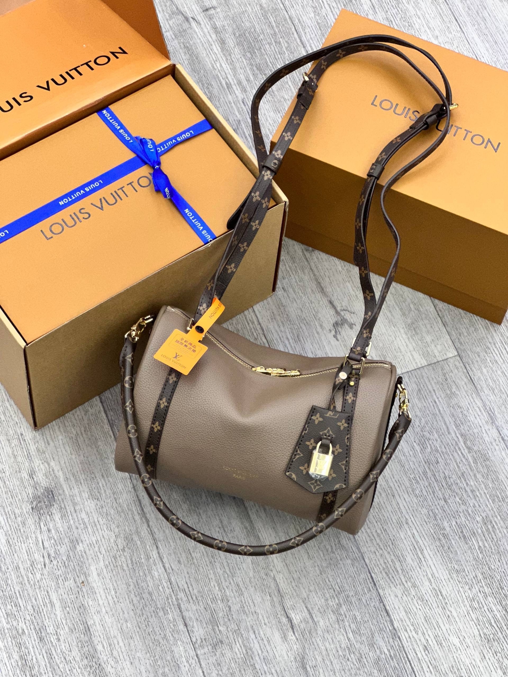 женская сумка louis vuitton,сумка женские,louis vuitton сумка на плечо,сумка,сумки люкс