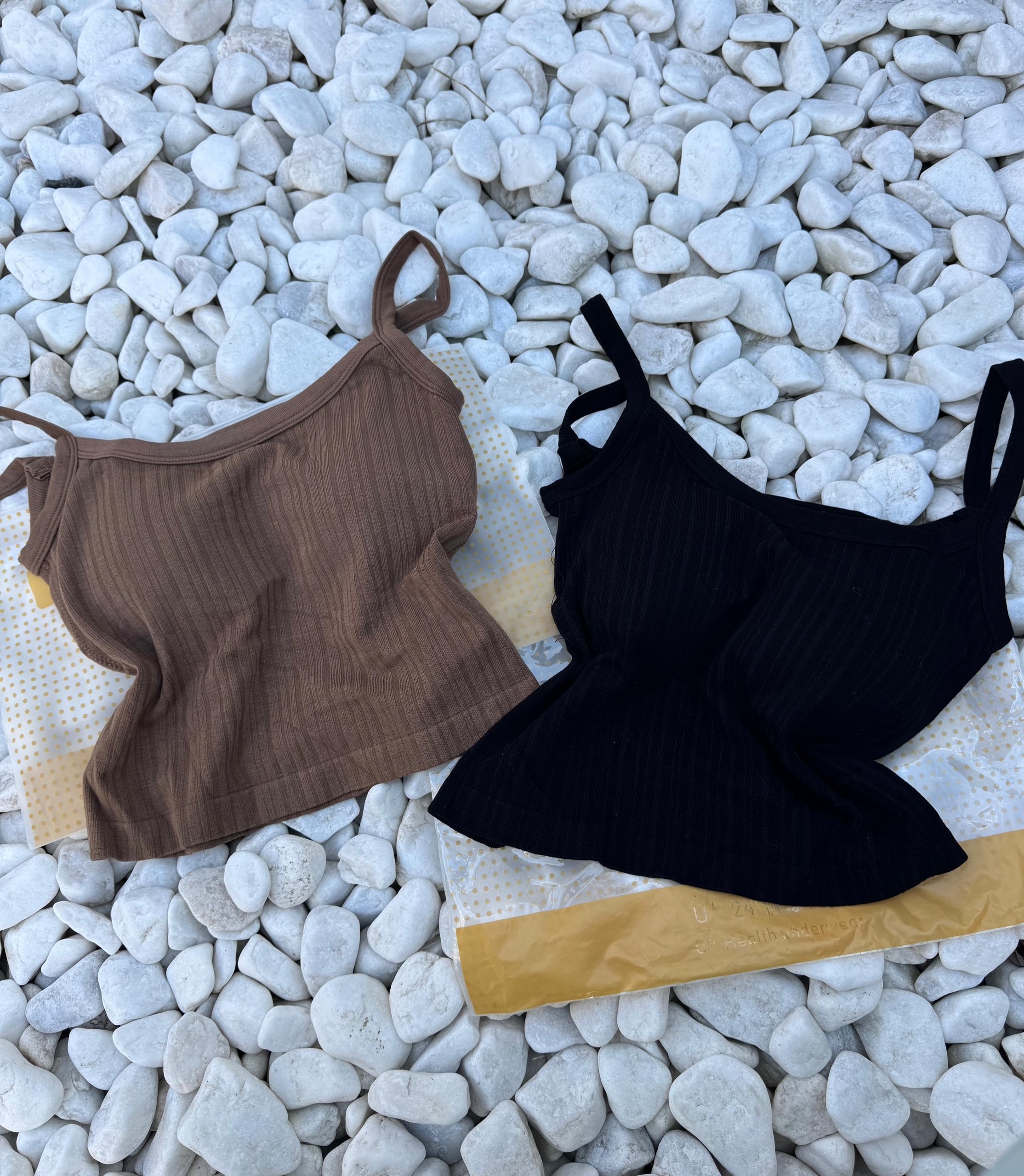 майка топы,женская майка топ,топ на бретели,женский топ,майка кроп топ